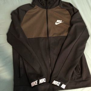 Men’s Nike Sweatshirt